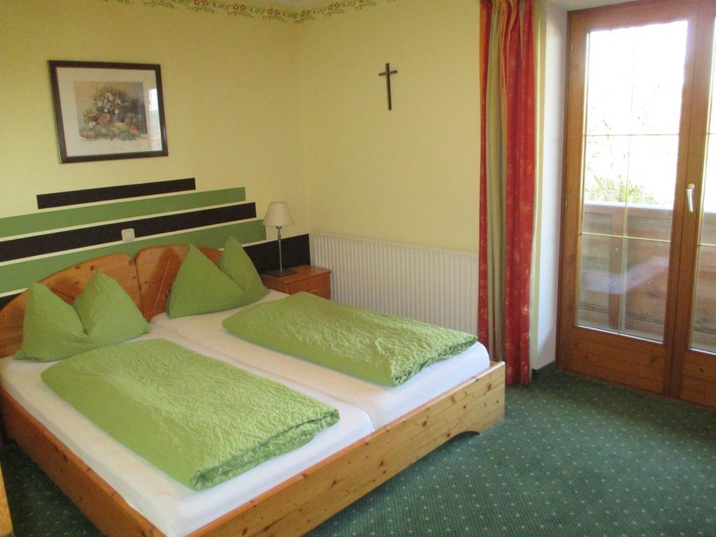 Villa Stiedlbauerhof Seeham Habitación foto